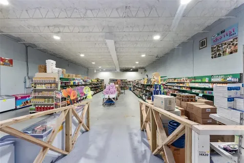 17313 NE Us Highway 301 Waldo FL 32694