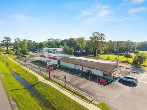 17313 NE Us Highway 301 Waldo FL 32694