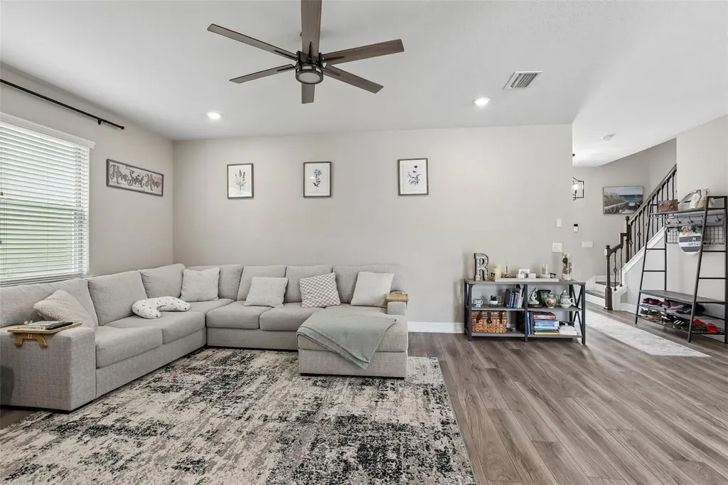 7673 Yale Harbor Drive Wesley Chapel FL 33545