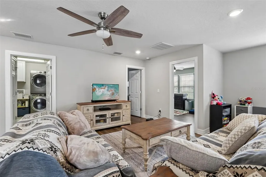 7673 Yale Harbor Drive Wesley Chapel FL 33545
