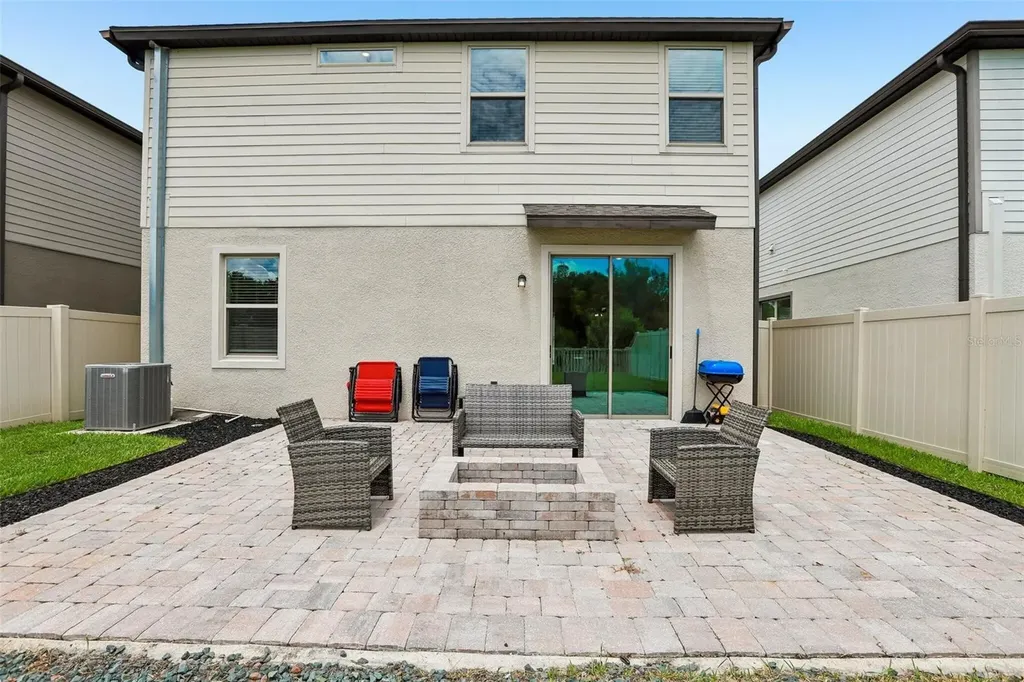 7673 Yale Harbor Drive Wesley Chapel FL 33545