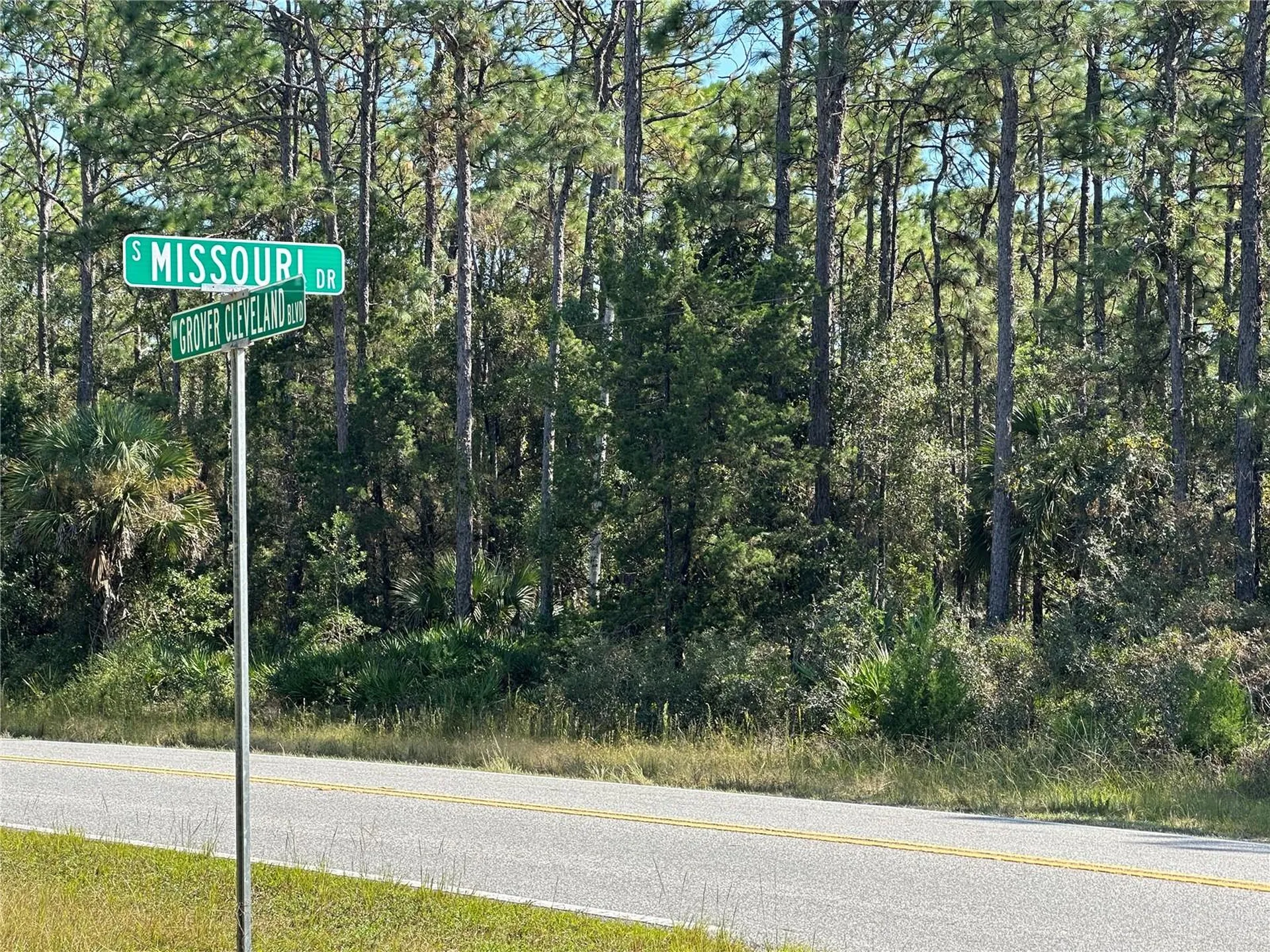 4025 S Missouri Street Homosassa FL 34448
