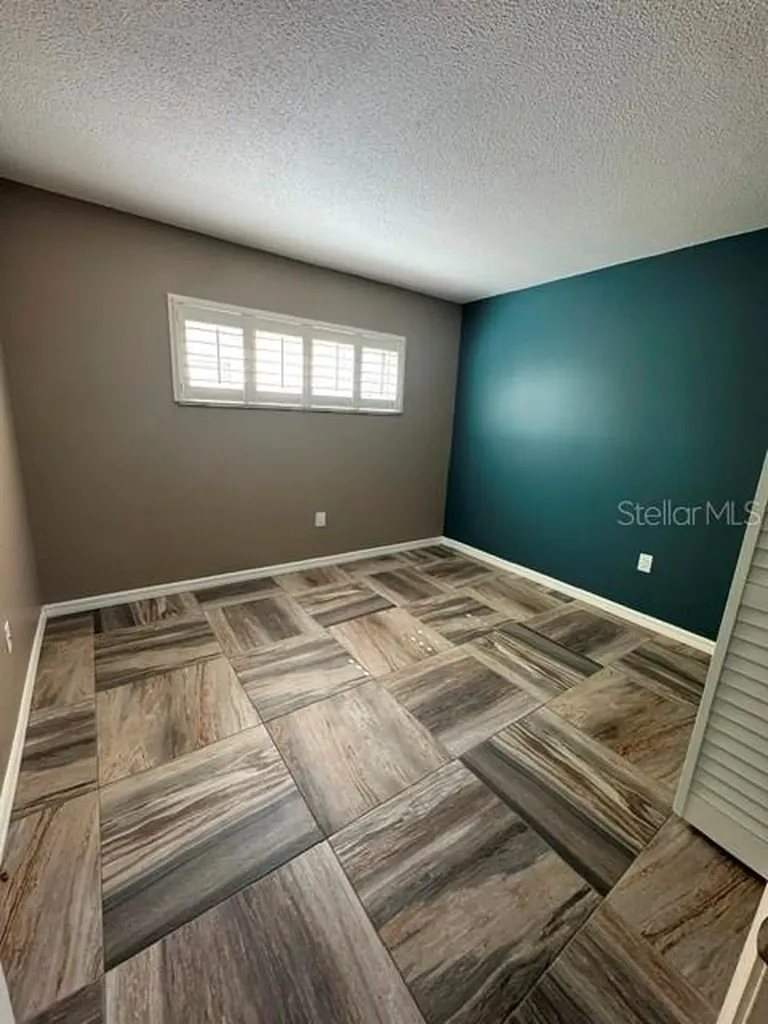 300 Base Avenue E Venice FL 34285