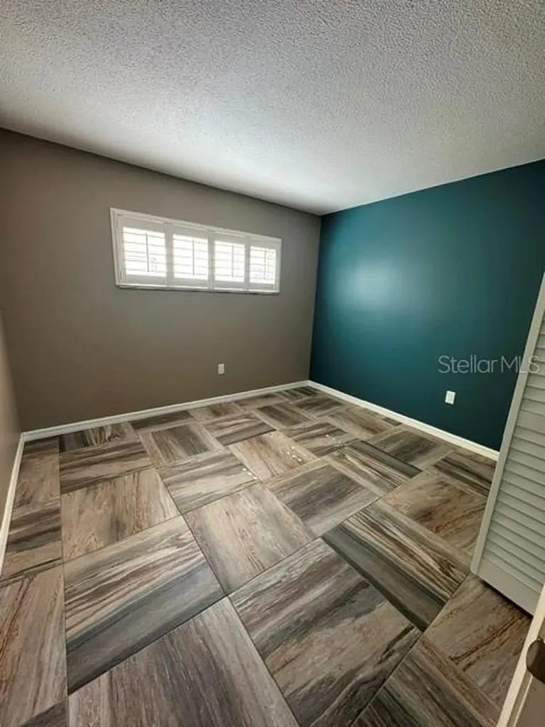300 Base Avenue E Venice FL 34285