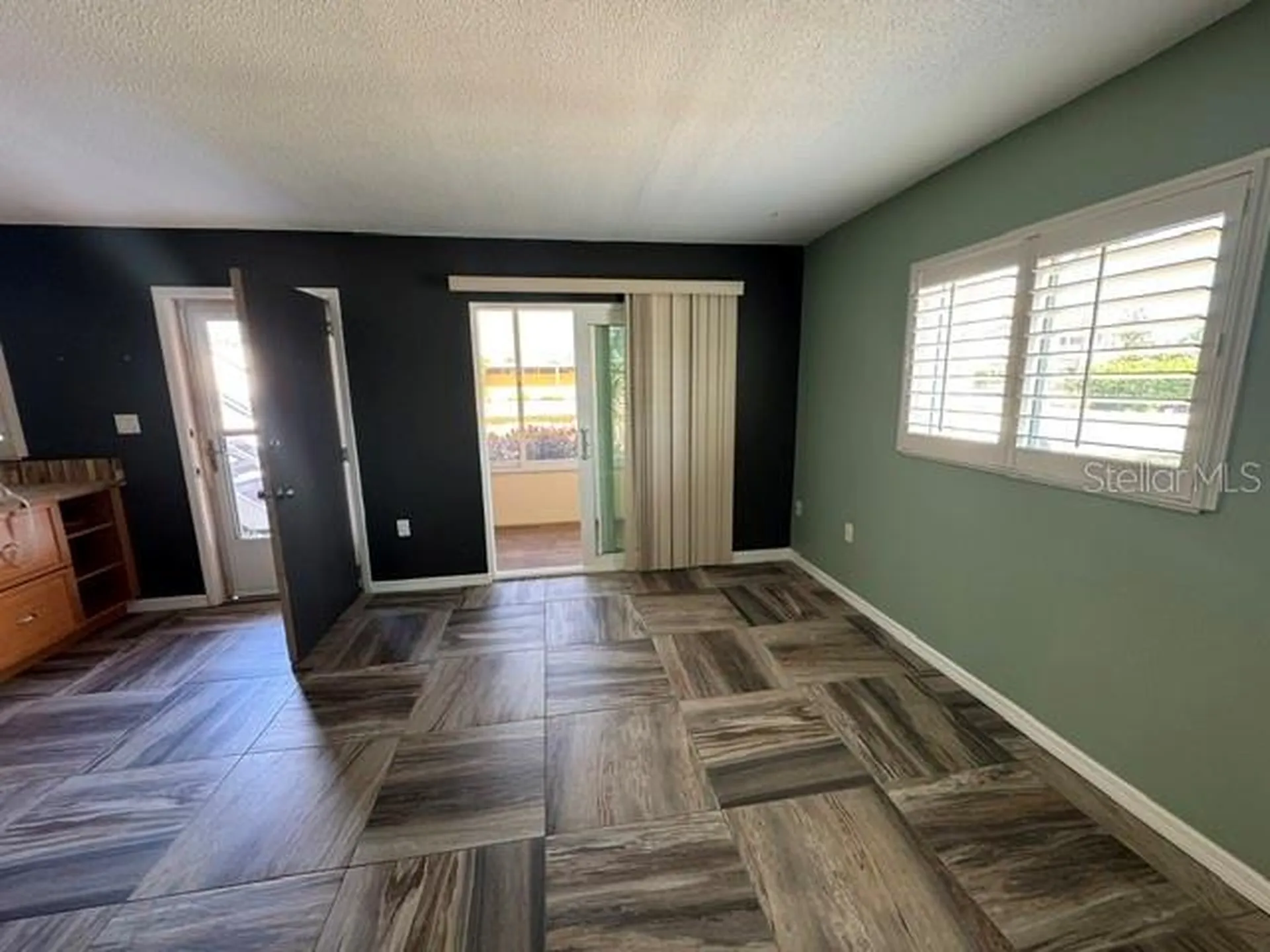 300 Base Avenue E Venice FL 34285