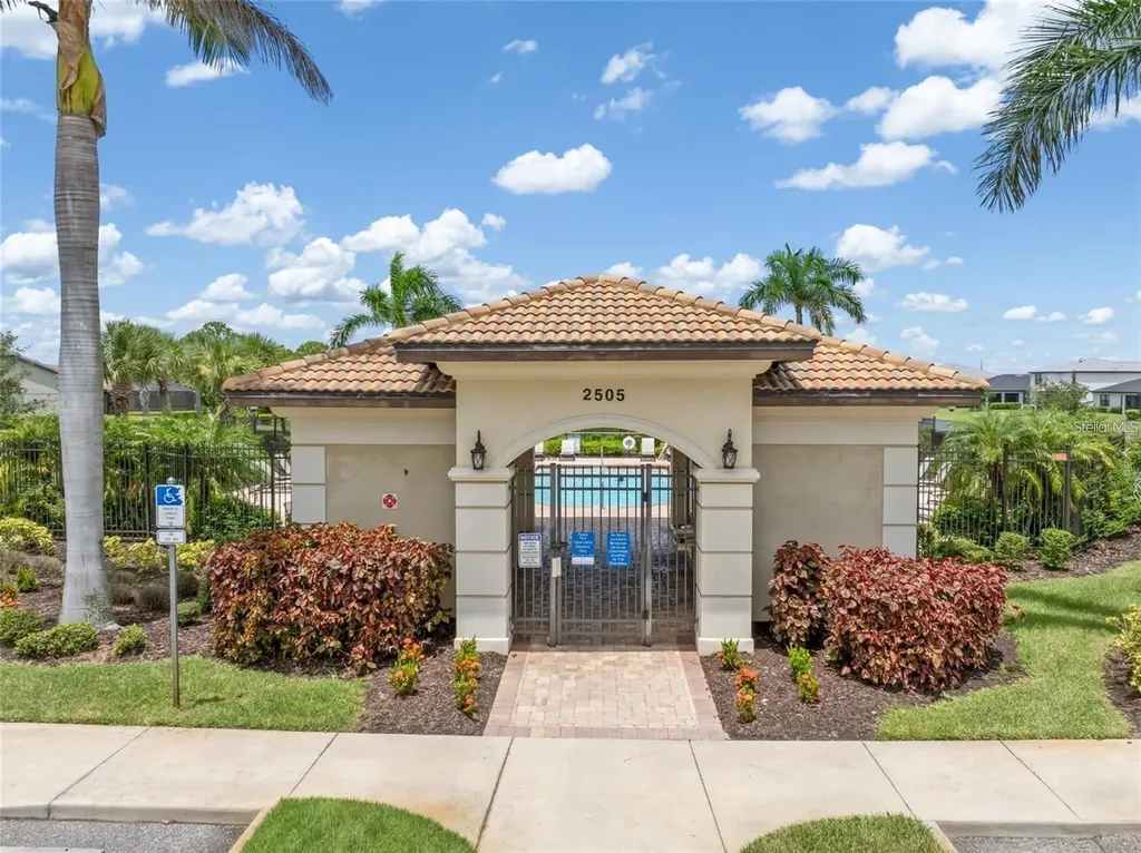 1907 Bottlebrush Way North Port FL 34289