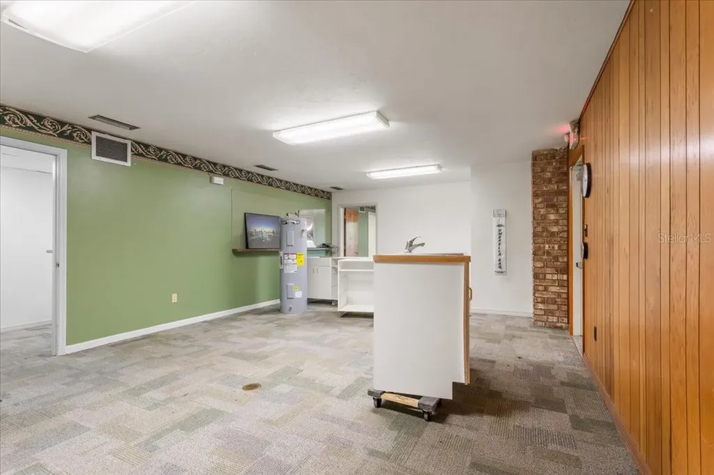 7019 NW 11th Place Gainesville FL 32605