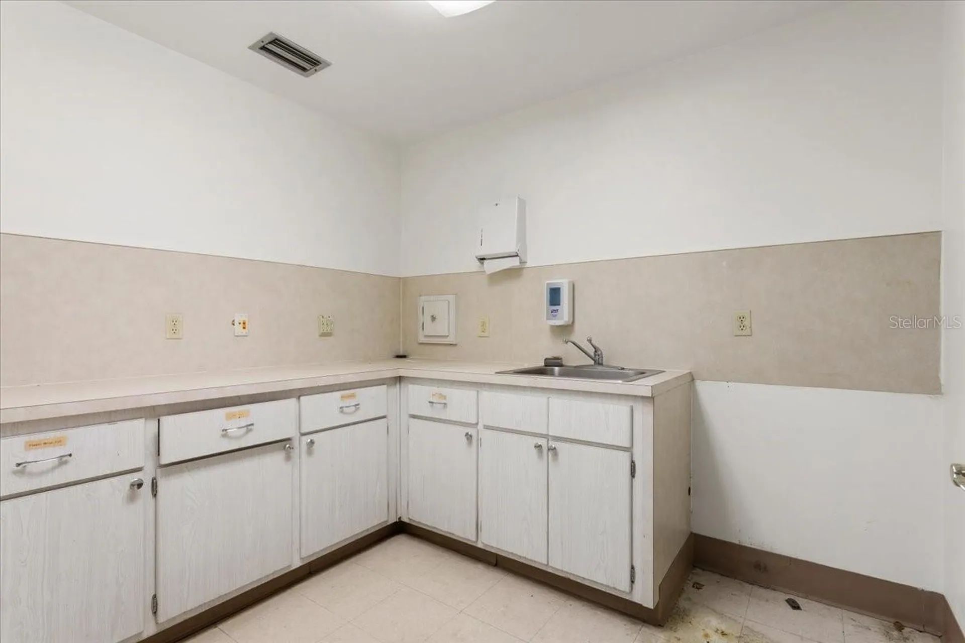 7019 NW 11th Place Gainesville FL 32605