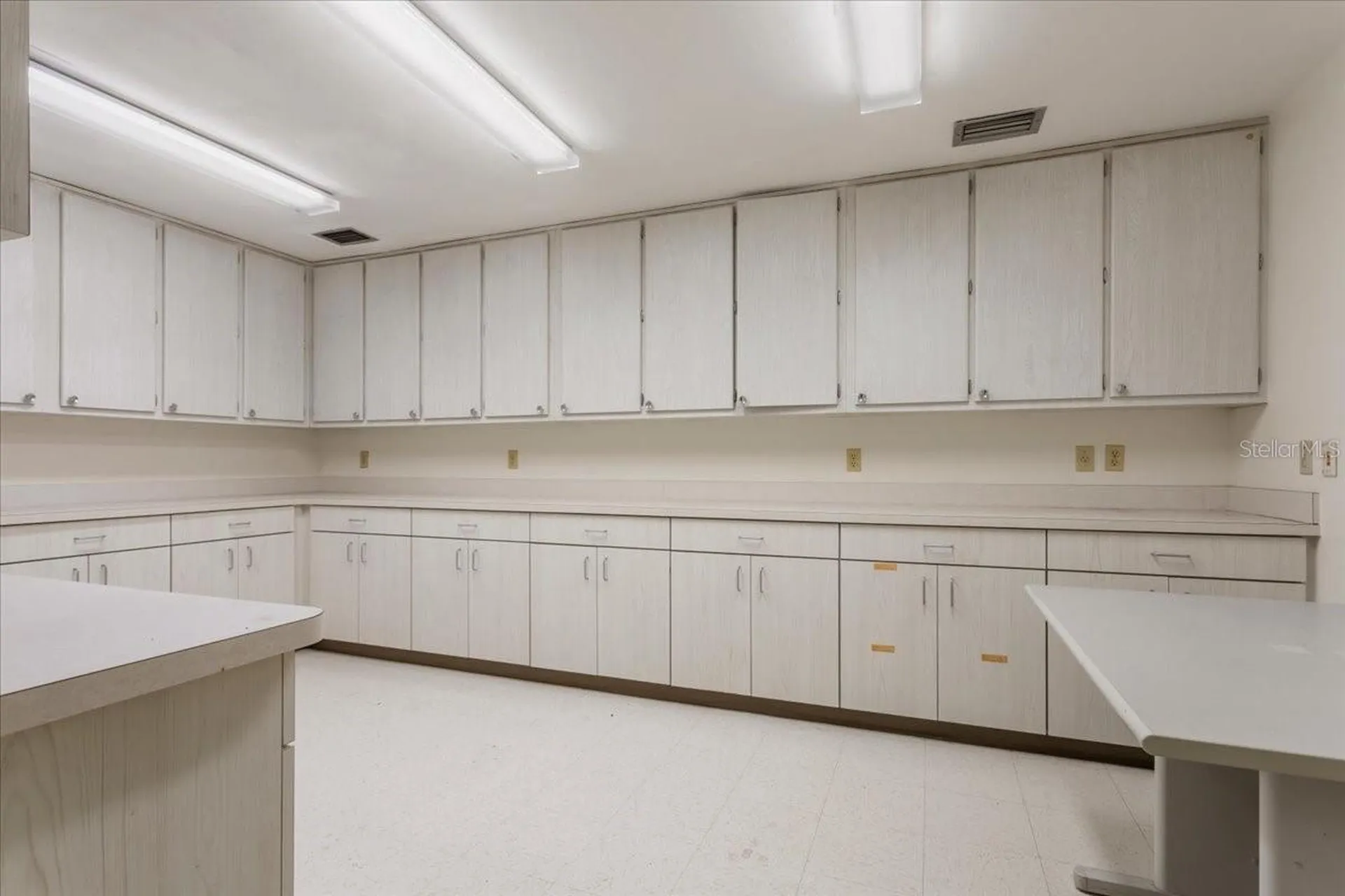 7019 NW 11th Place Gainesville FL 32605