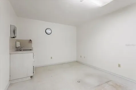 7019 NW 11th Place Gainesville FL 32605