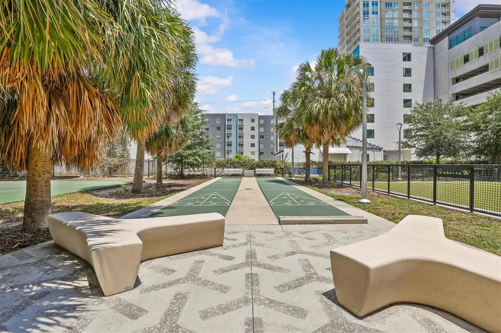 1120 E Kennedy Boulevard Tampa FL 33602