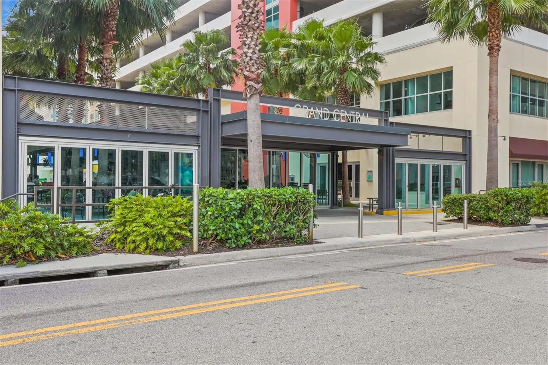 1120 E Kennedy Boulevard Tampa FL 33602