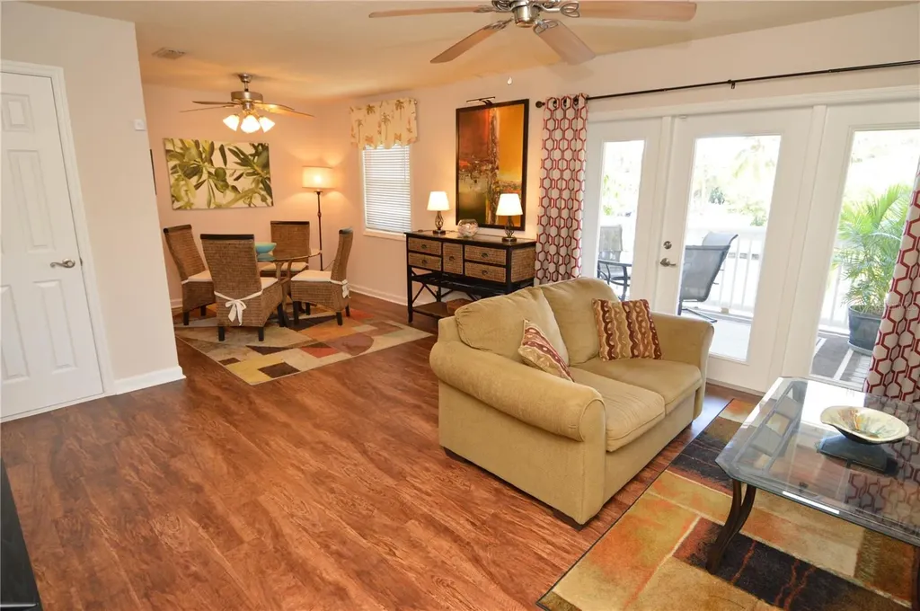 3889 Pompano Drive SE St Petersburg FL 33705
