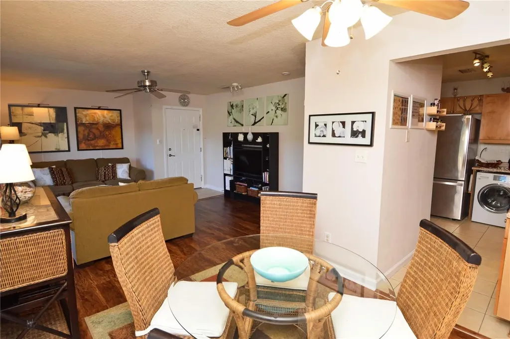 3889 Pompano Drive SE St Petersburg FL 33705