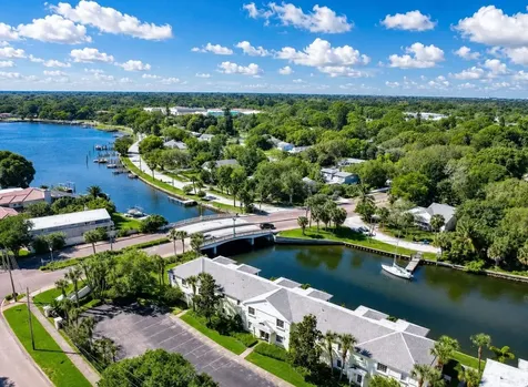 3889 Pompano Drive SE St Petersburg FL 33705