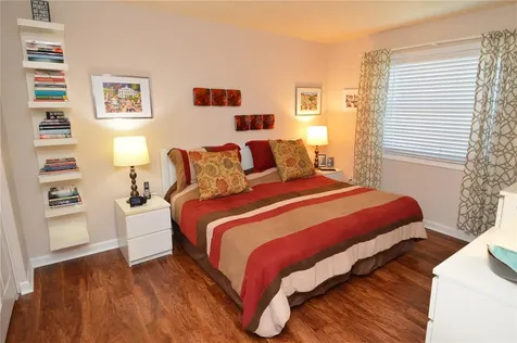 3889 Pompano Drive SE St Petersburg FL 33705