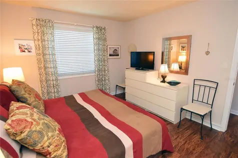 3889 Pompano Drive SE St Petersburg FL 33705