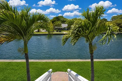 3889 Pompano Drive SE St Petersburg FL 33705