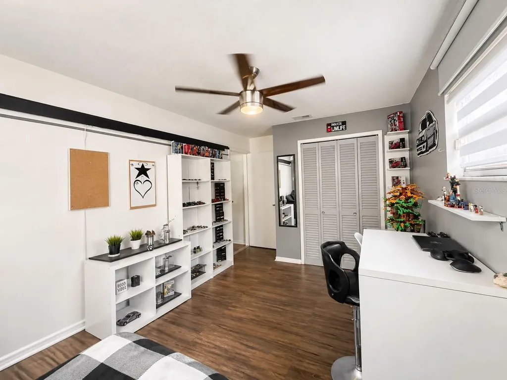 1050 Blackwood Street Altamonte Springs FL 32701
