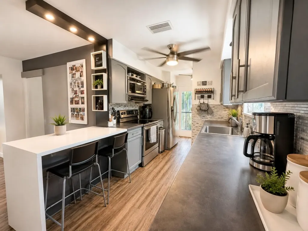 1050 Blackwood Street Altamonte Springs FL 32701