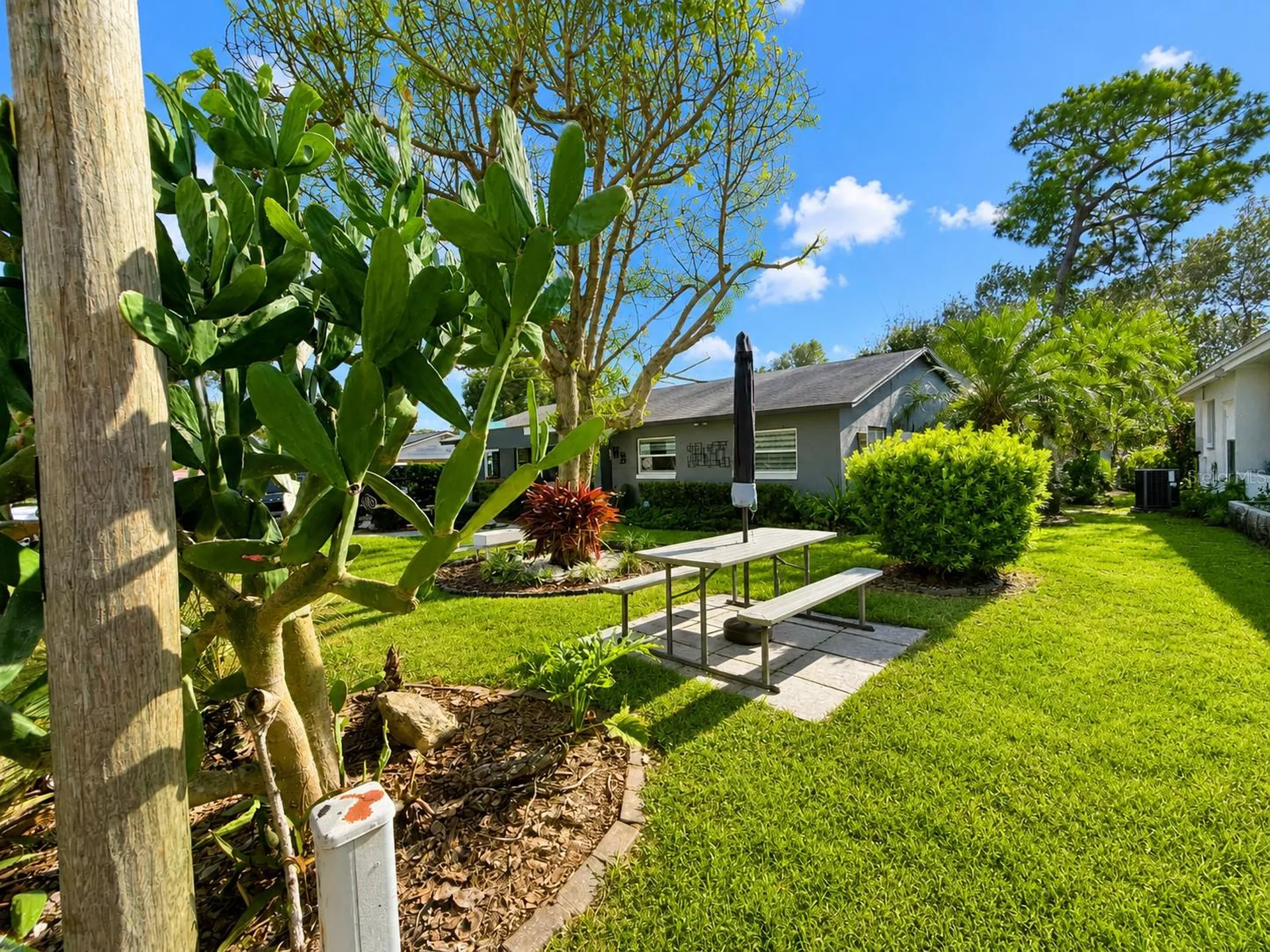 1050 Blackwood Street Altamonte Springs FL 32701