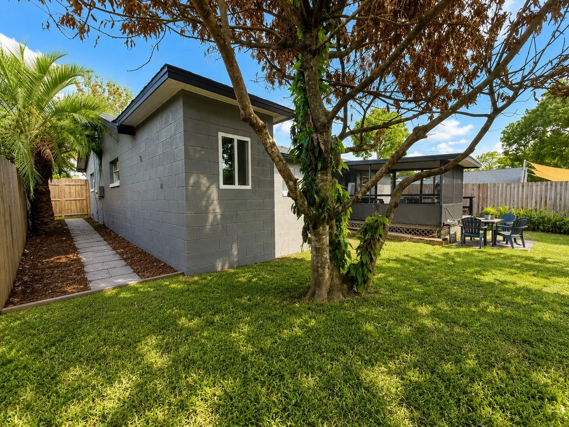 1050 Blackwood Street Altamonte Springs FL 32701