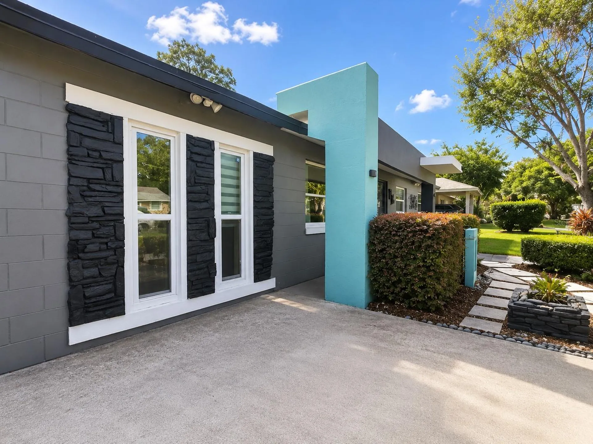 1050 Blackwood Street Altamonte Springs FL 32701