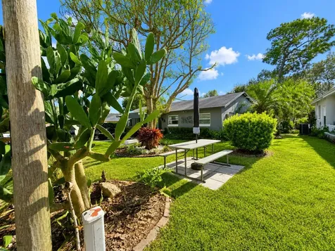 1050 Blackwood Street Altamonte Springs FL 32701