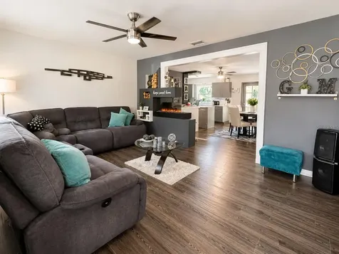 1050 Blackwood Street Altamonte Springs FL 32701