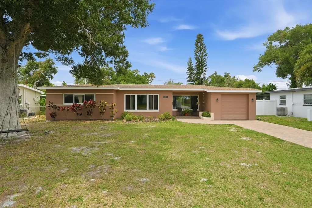 2050 75th Street N St Petersburg FL 33710
