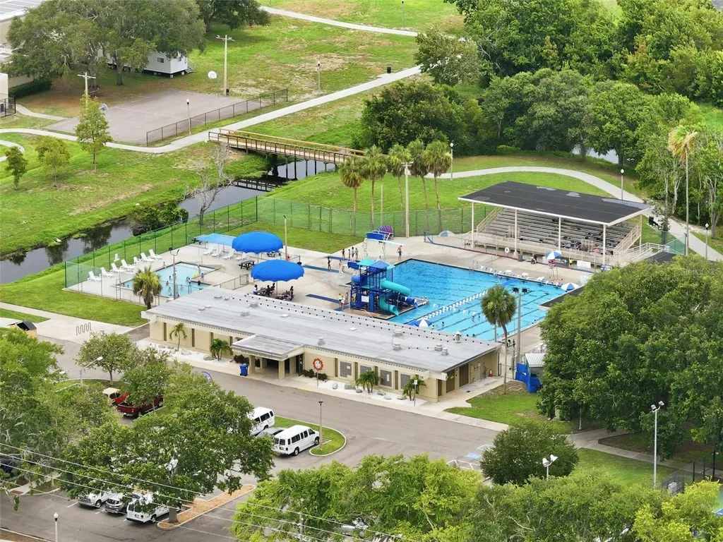 2050 75th Street N St Petersburg FL 33710