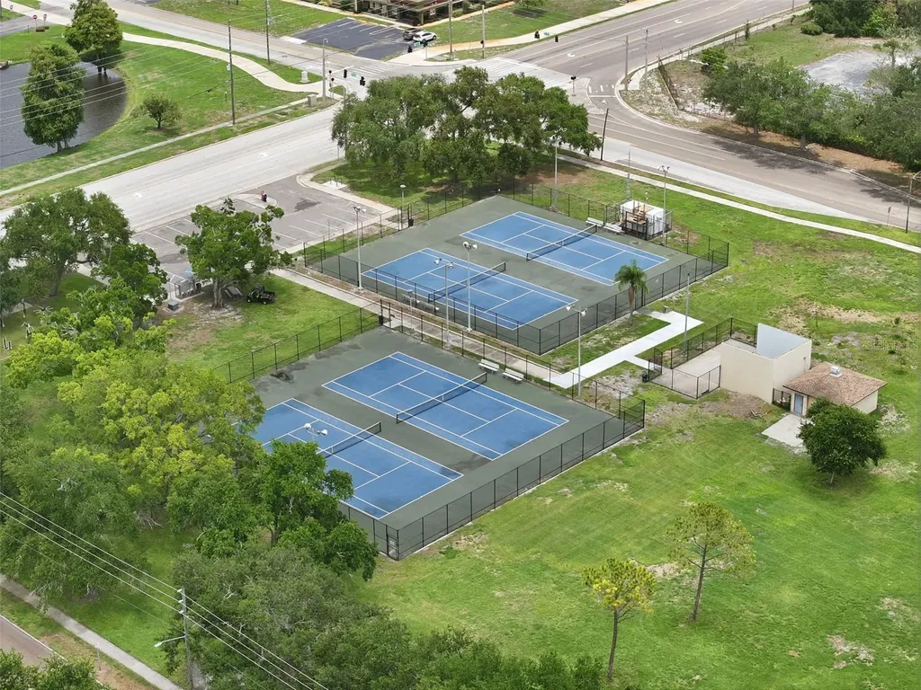 2050 75th Street N St Petersburg FL 33710