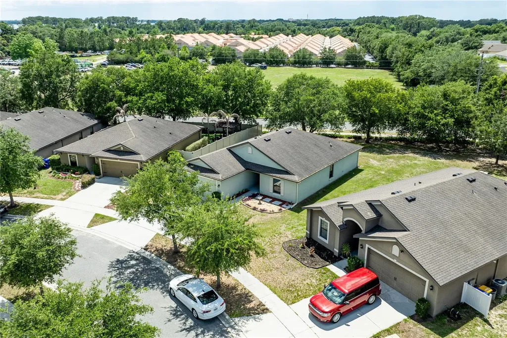 2428 Bexley Drive Tavares FL 32778
