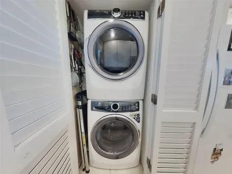 444 Bouchelle Drive New Smyrna Beach FL 32169
