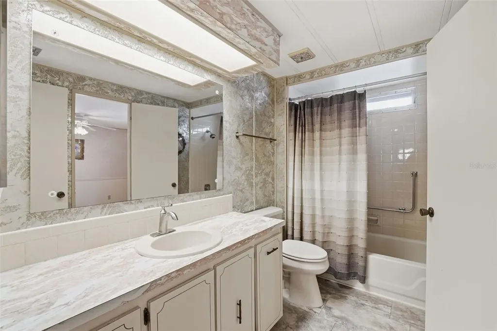 520 Imperial Drive North Port FL 34287