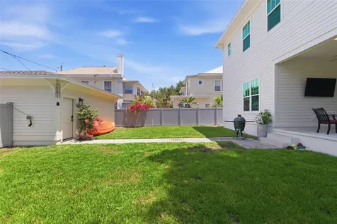 610 5th Street N St Petersburg FL 33701