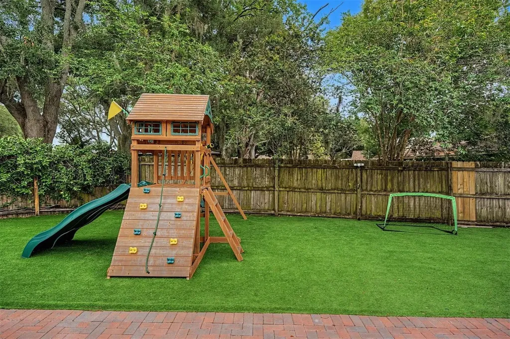 16317 Caliente Place Tampa FL 33624
