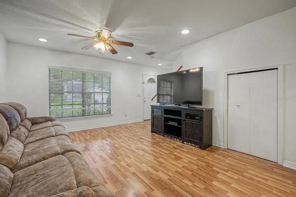 16317 Caliente Place Tampa FL 33624