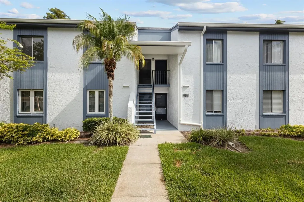 124 Cypress Lane Oldsmar FL 34677
