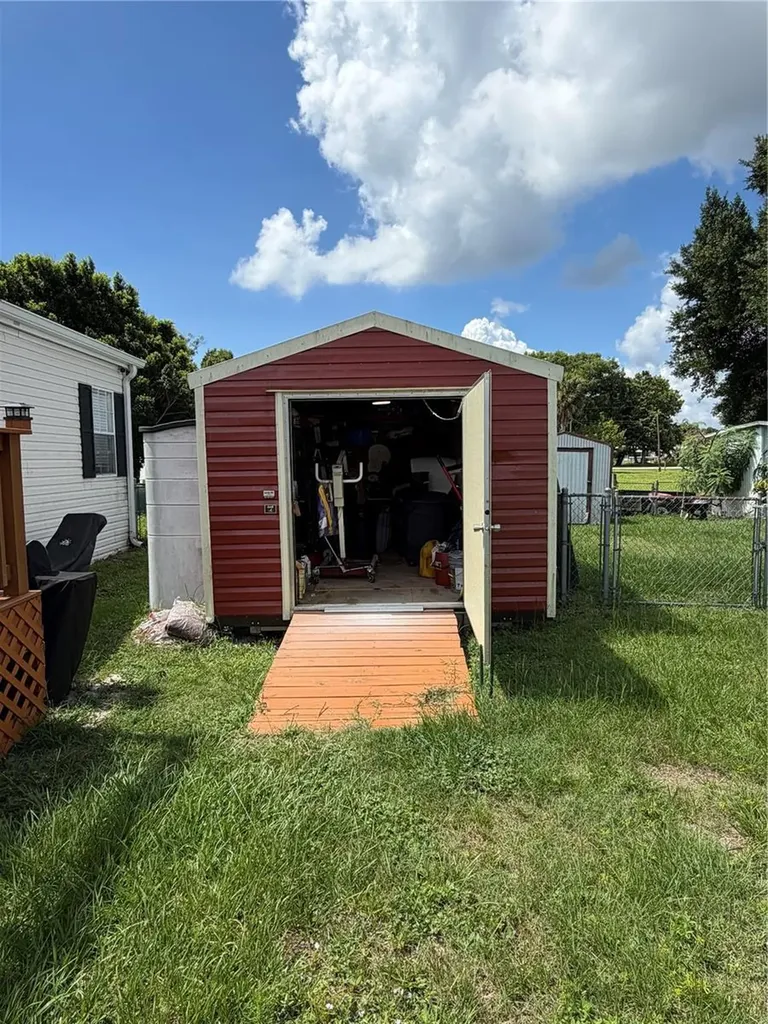 4042 SE 25th Street Okeechobee FL 34974