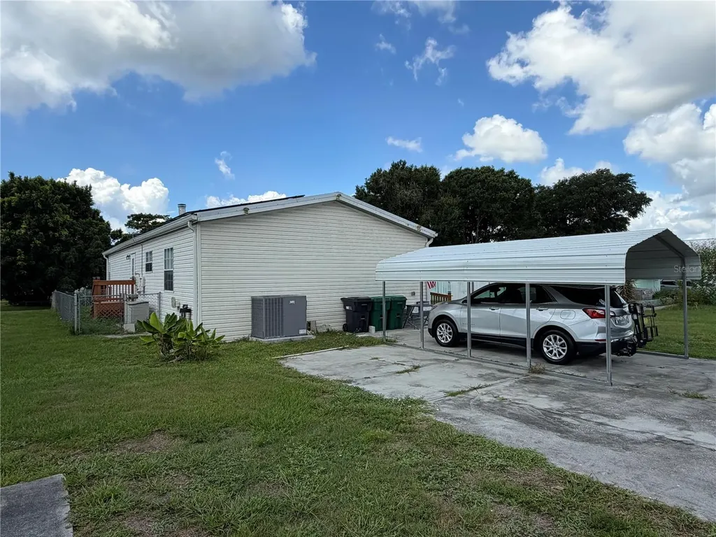 4042 SE 25th Street Okeechobee FL 34974