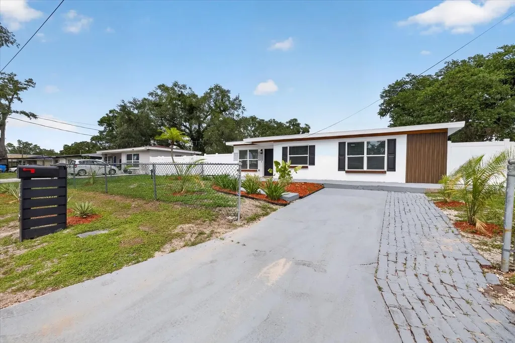 4019 Mclane Drive Tampa FL 33610