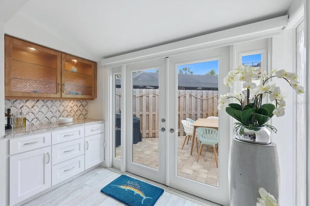 104 Whispering Sands Drive Sarasota FL 34242