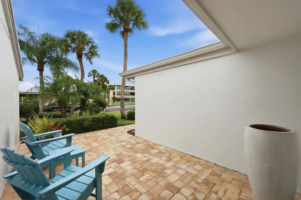 104 Whispering Sands Drive Sarasota FL 34242