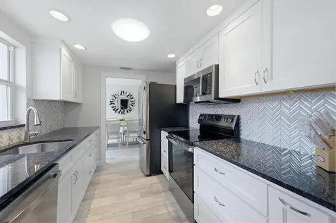 104 Whispering Sands Drive Sarasota FL 34242