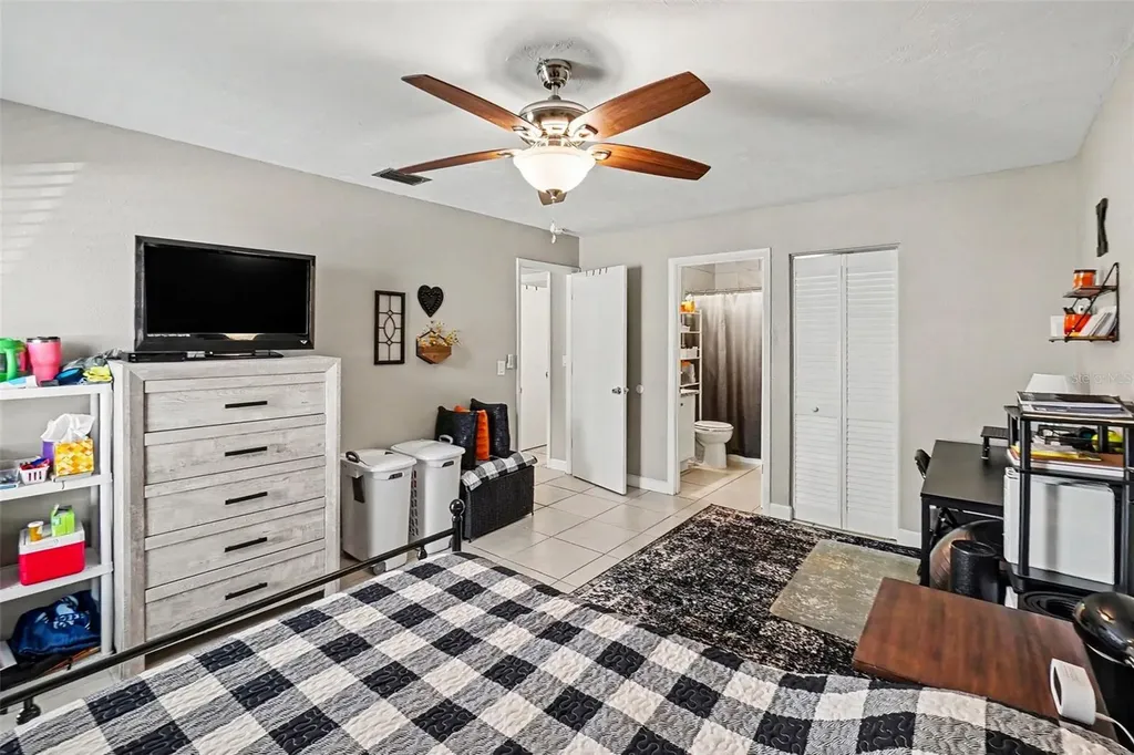 3606 59th Avenue W Bradenton FL 34210