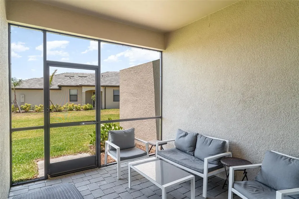 5422 Crystal Harbor Cove Bradenton FL 34211