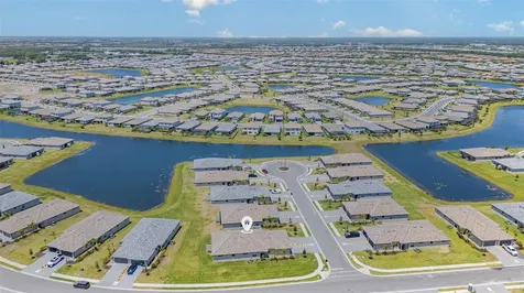5422 Crystal Harbor Cove Bradenton FL 34211