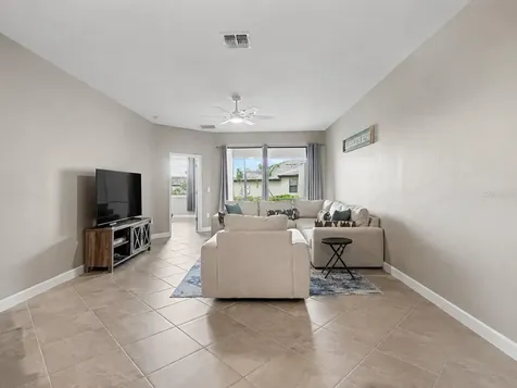 5422 Crystal Harbor Cove Bradenton FL 34211