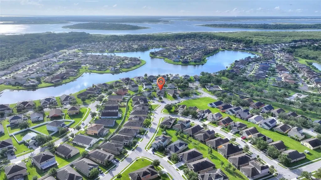 2951 Top Water Way Kissimmee FL 34746